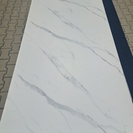 Płyta 03 Calacatta  122 x 260 cm